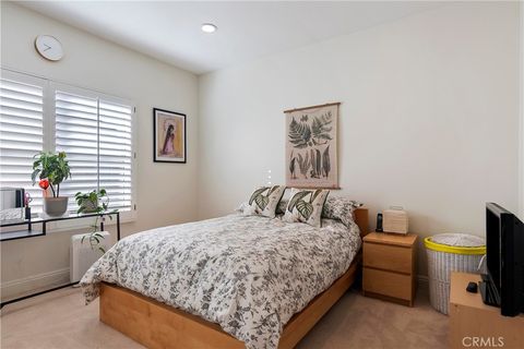 Tiny photo for 24301 Belford Court, West Hills, CA 91307 (MLS # SR26011240)