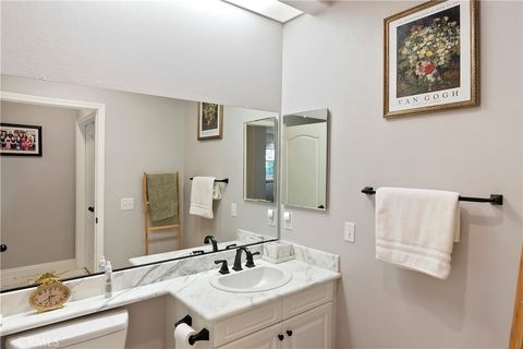 Tiny photo for 24301 Belford Court, West Hills, CA 91307 (MLS # SR26011240)