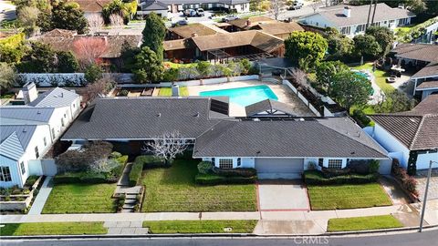 1820 tahuna corona del mar ca 92625
