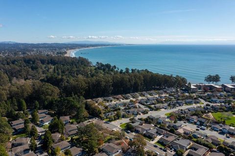 Photo of 1009 Sir Francis Avenue, Capitola, CA 95010 (MLS # ML82033158)