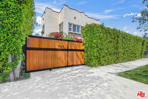 Photo of 741 N Las Palmas Avenue, Los Angeles, CA 90038 (MLS # 26974797)