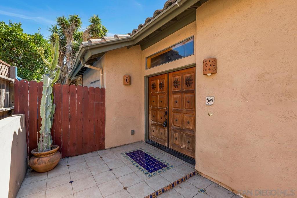 10145 DIAMOND HEAD CT