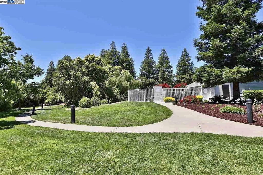 PORTOLA GLEN - Residential
