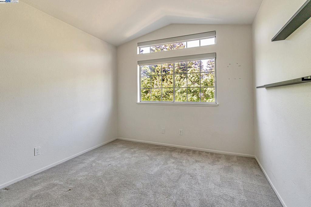 PORTOLA GLEN - Residential