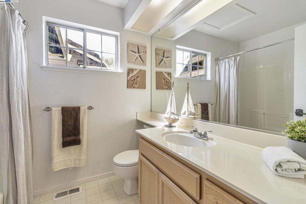 PORTOLA GLEN - Residential