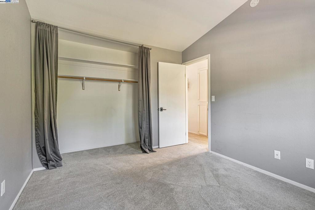 PORTOLA GLEN - Residential