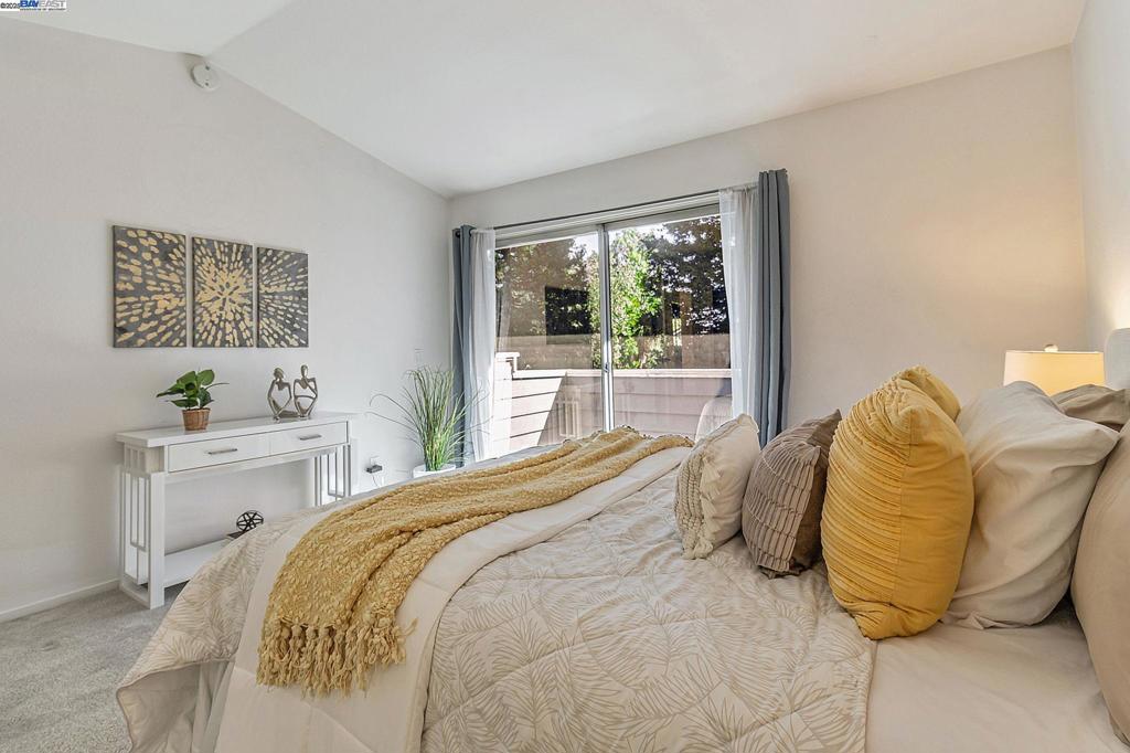 PORTOLA GLEN - Residential