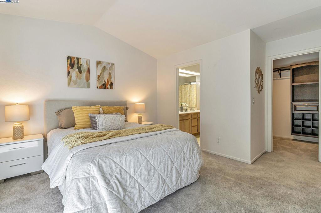 PORTOLA GLEN - Residential