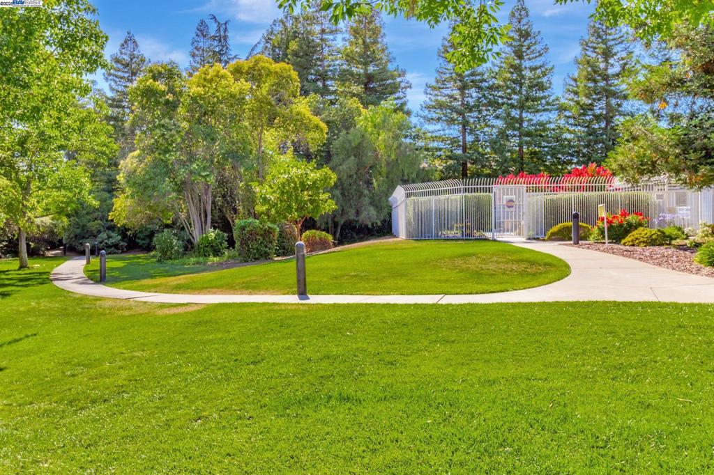 PORTOLA GLEN - Residential