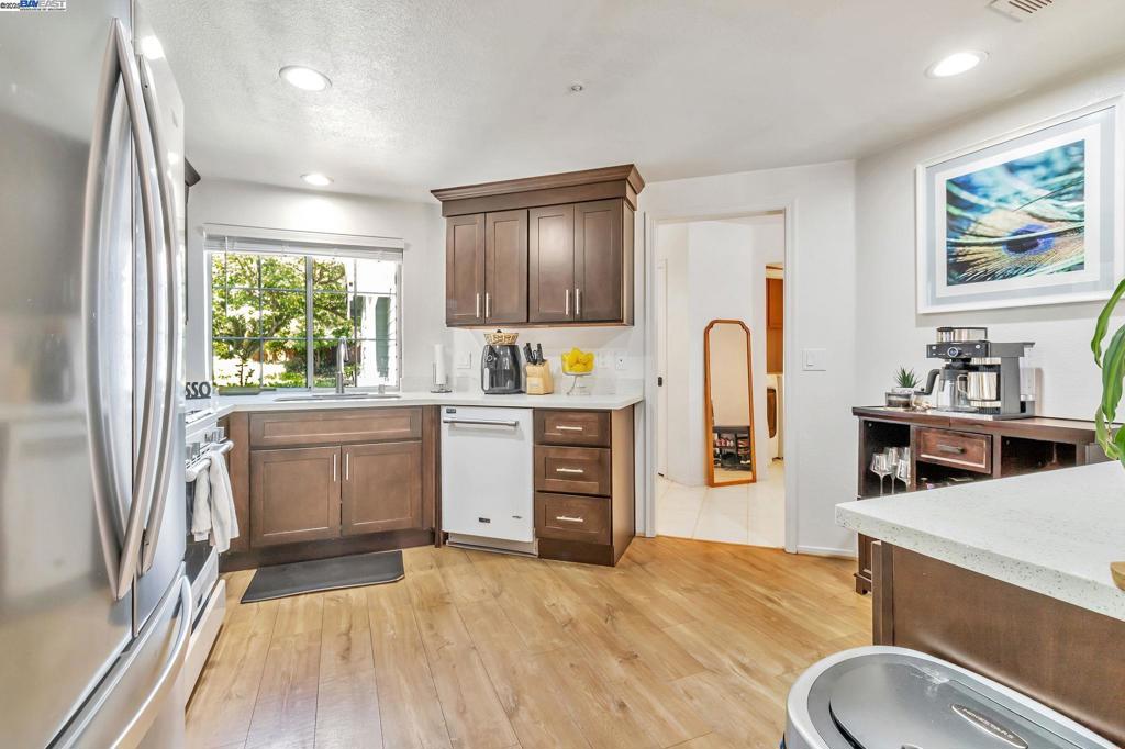 PORTOLA GLEN - Residential
