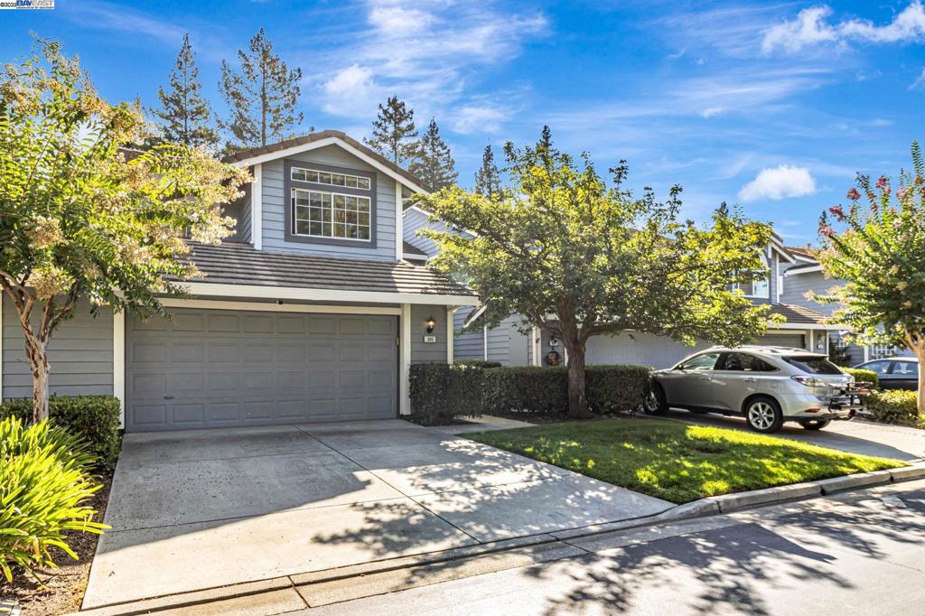 385 Kensington Cmn