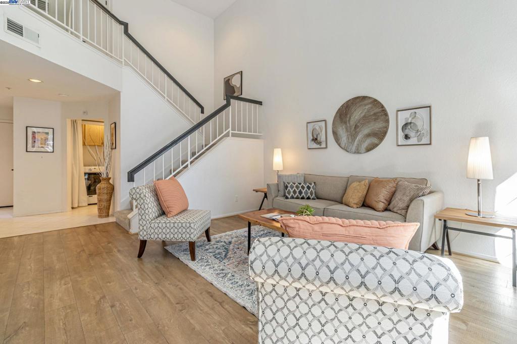 PORTOLA GLEN - Residential