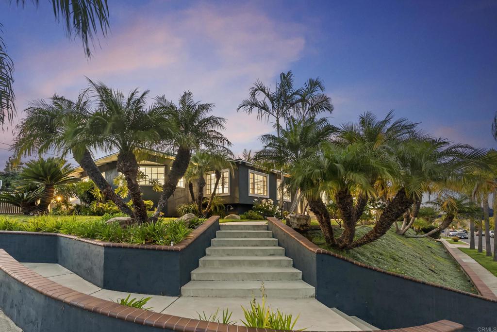 1102 Fleetridge Drive