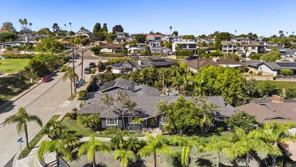 1102 Fleetridge Drive