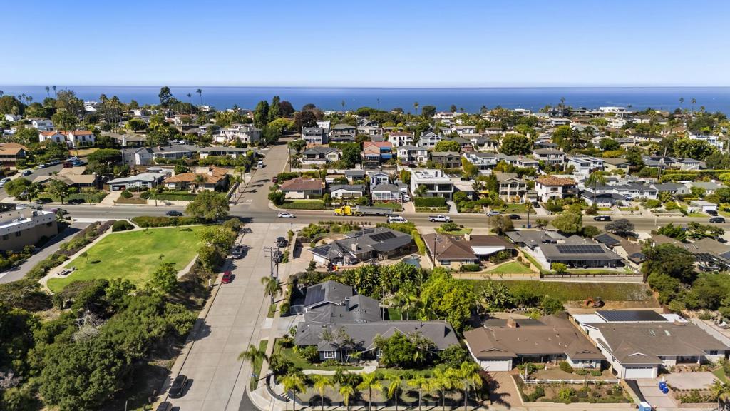 1102 Fleetridge Drive