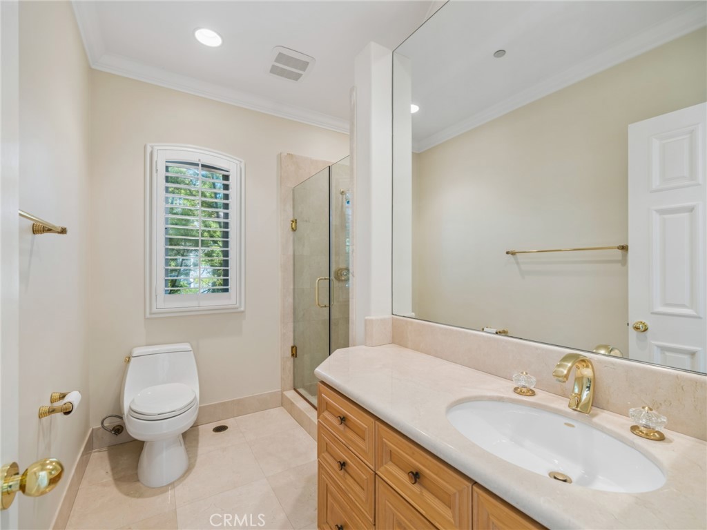 20 Pelican Point