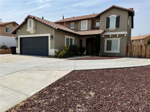 Photo of 12244 Knobhill Ln, Victorville, CA 92392 (MLS # HD26075968)