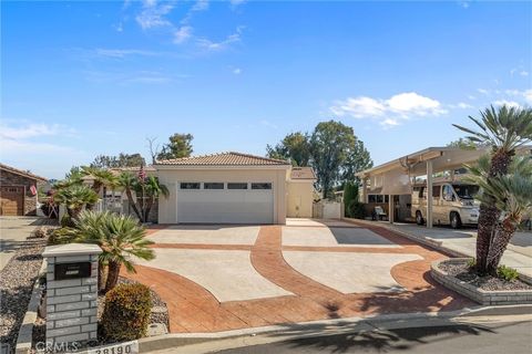 38190 Camino Cinife Murrieta CA 92562