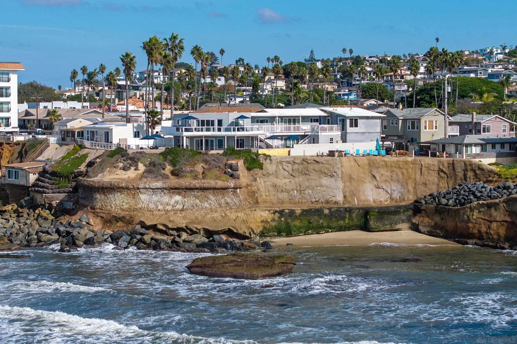 1476 80 Pescadero Drive