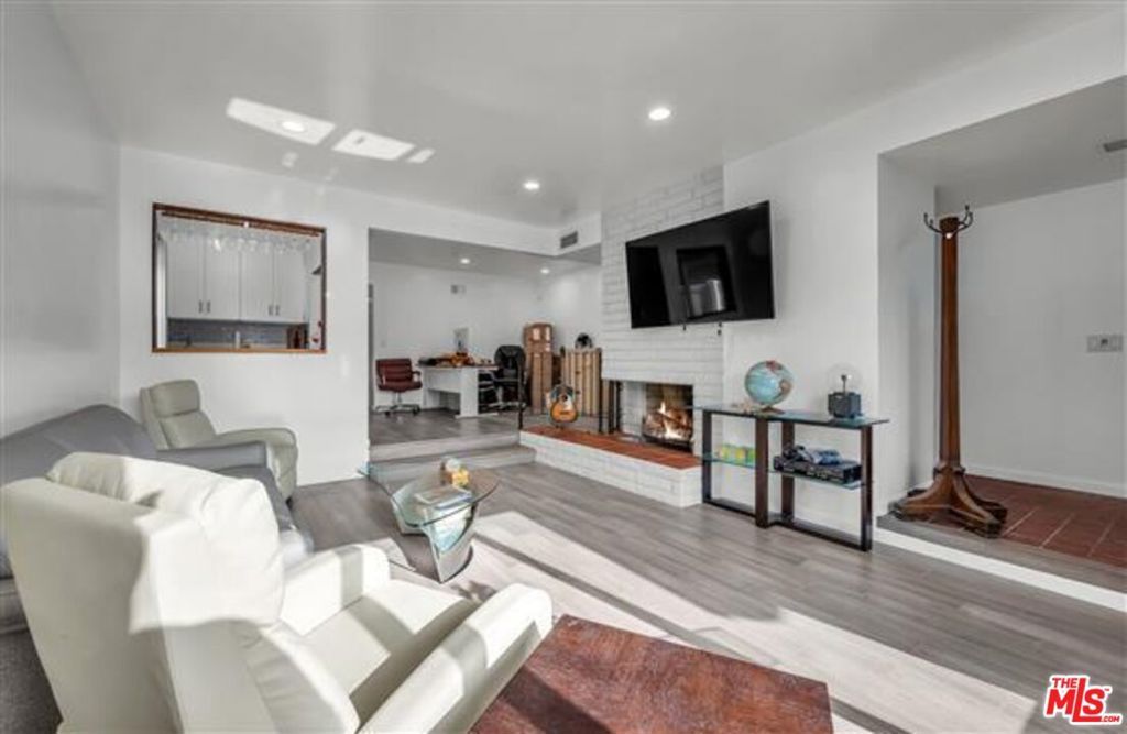 Photo of 5118 Randall Street, Culver City, CA 90230 (MLS # 25614233)