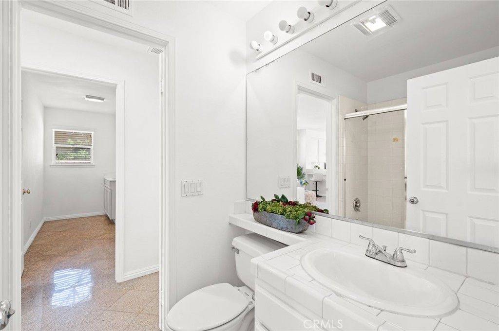 listing image 130728203446523681289