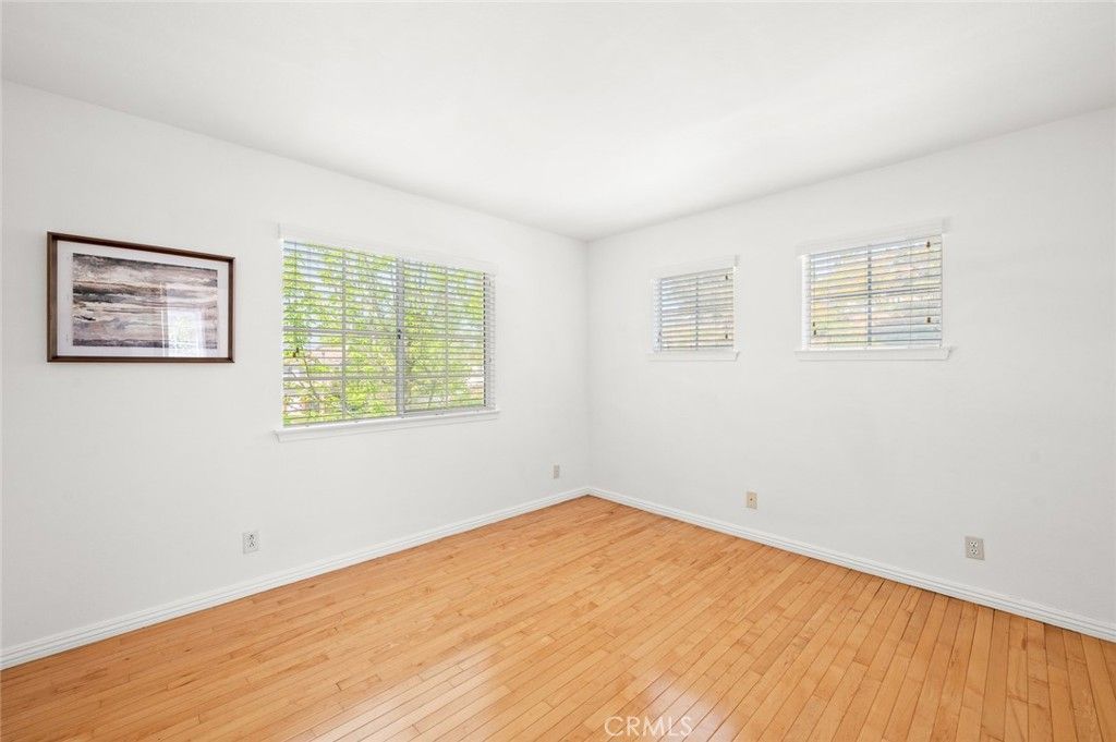 listing image 130725734116864454691