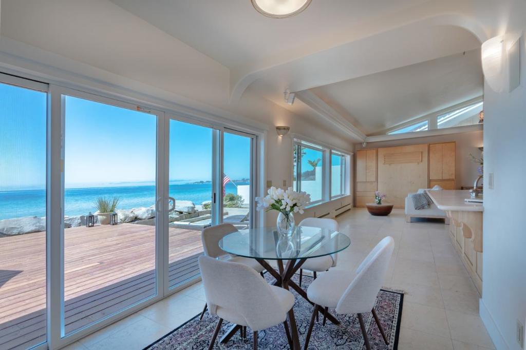 745 Las Olas Drive