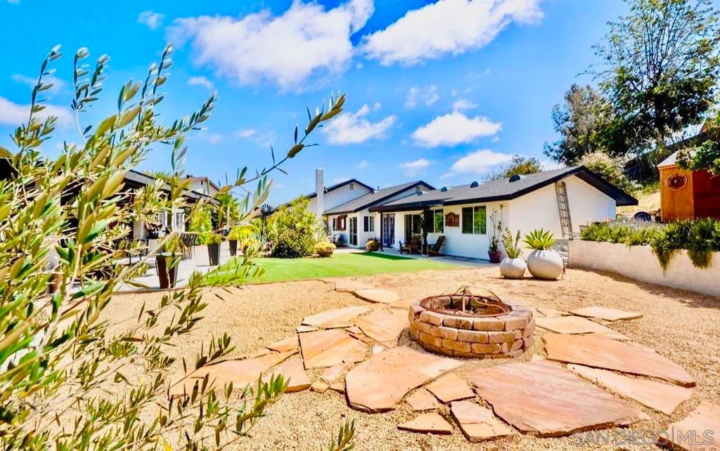 902 Loma View Vw