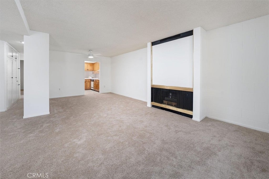 26838 Avenue Of The Oaks #C