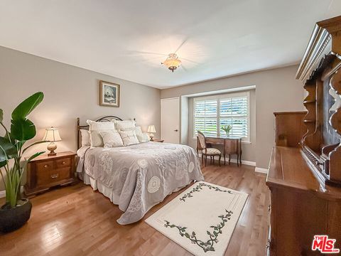 Tiny photo for 20151 Village 20 Vlg, Camarillo, CA 93012 (MLS # 26641625)