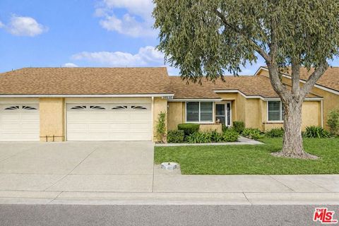 Photo of 20151 Village 20 Vlg, Camarillo, CA 93012 (MLS # 26641625)