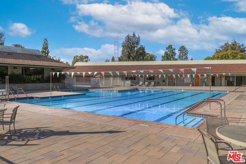 Tiny photo for 20151 Village 20 Vlg, Camarillo, CA 93012 (MLS # 26641625)