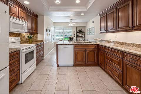 Tiny photo for 20151 Village 20 Vlg, Camarillo, CA 93012 (MLS # 26641625)