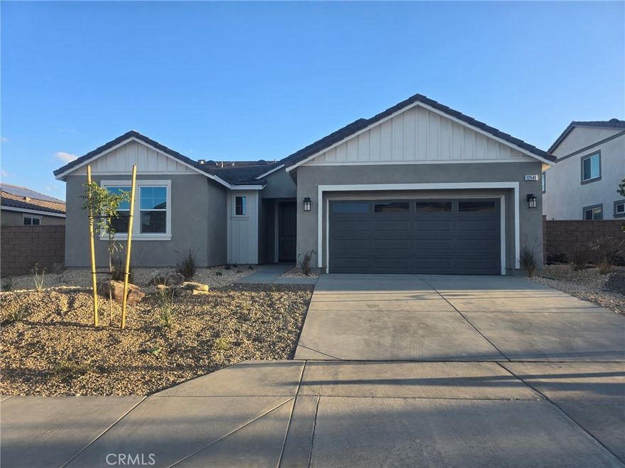 Brand New Home never been lived in, featuring 3 beds 2 baths, with a split floor plan, open concept, kitchen offers an island with a breakfast bar, lots of cabinet space and brand new appliances, Solar system with storage batteries to help keep down your energy cost, house provides both AC/Heating central unit and a central swamp cooler to help with energy costs during the hot summer days, has been prewired to cable and internet services and much more. Property is commuter-friendly, within minutes of the 395, Mesa Linda Park, and Nearby shopping centers.