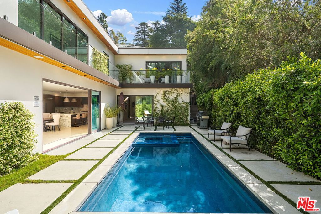 1884 Laurel Canyon Road