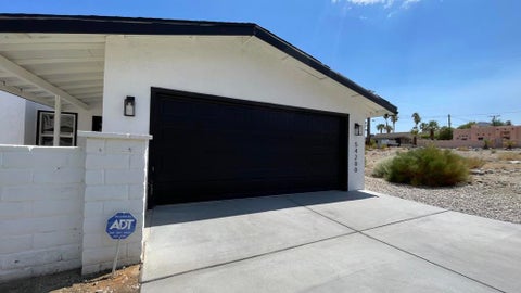 Photo of 54200 Avenida Juarez, La Quinta, CA 92253 (MLS # 219151947DA)