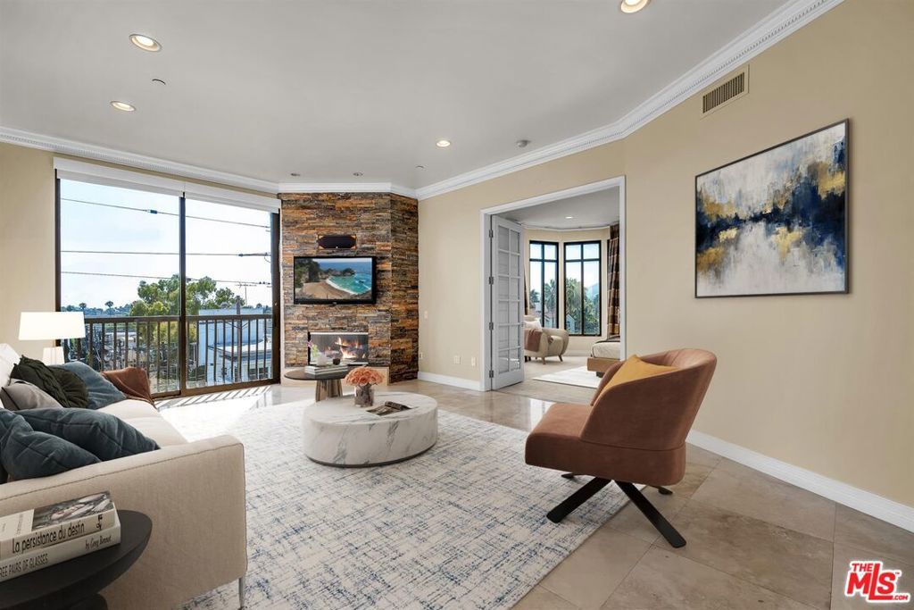 Photo of 11847 Gorham Avenue #410, Los Angeles, CA 90049 (MLS # 25574461)