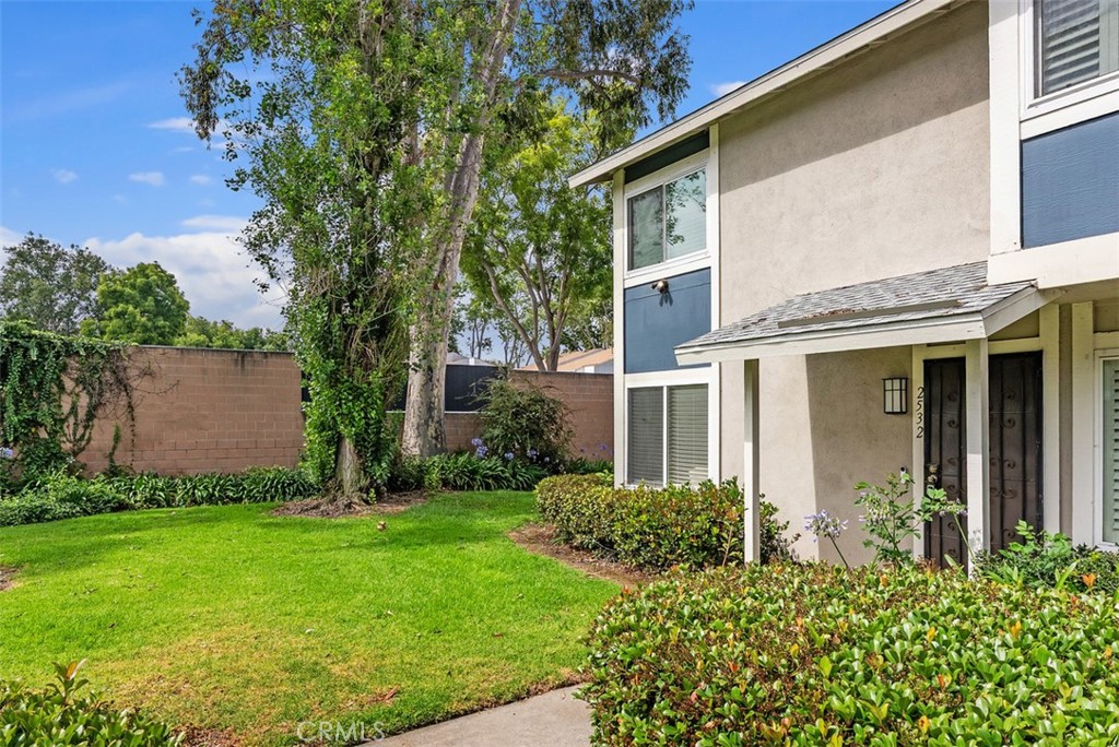 2532 S Laurelwood 119