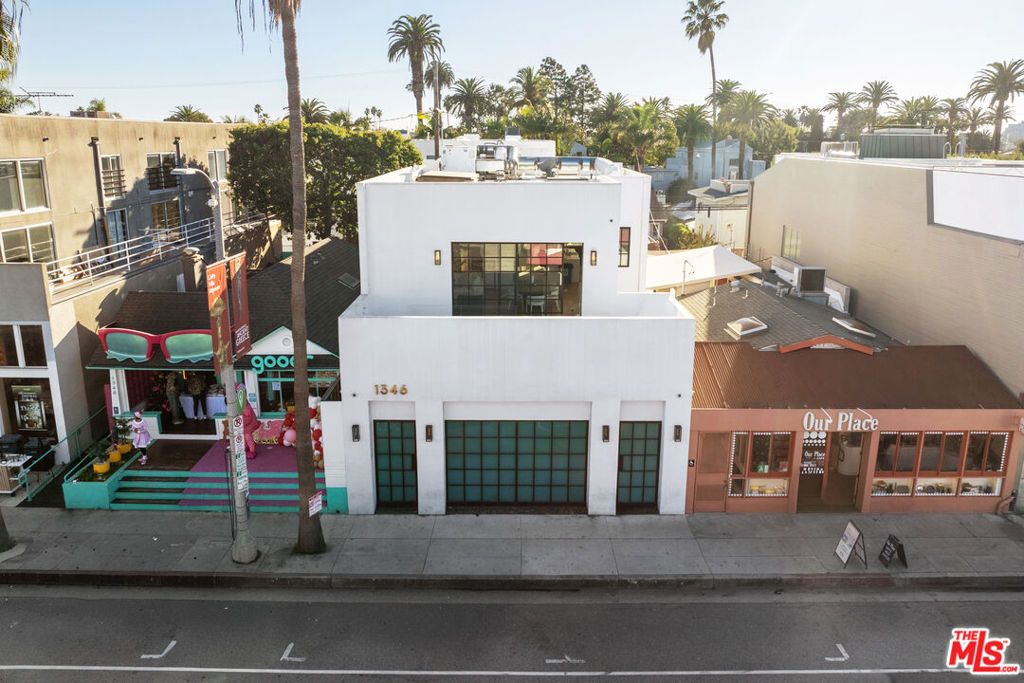 Photo of 1346 Abbot Kinney Boulevard, Venice, CA 90291 (MLS # 25629723)