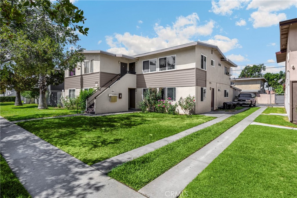 2522 S Rosewood Avenue