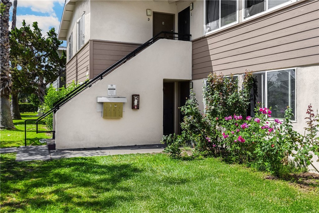 2522 S Rosewood Avenue