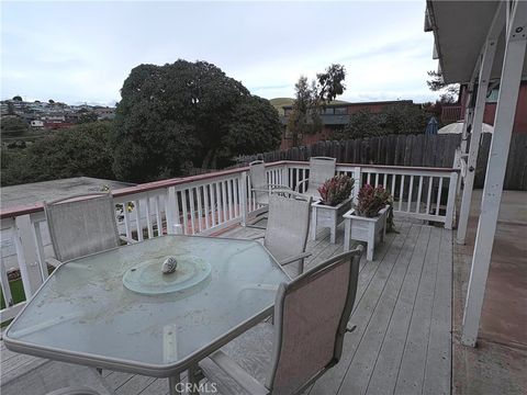 Tiny photo for 375 Surf ST, Morro Bay, CA 93442 (MLS # NS26098078)