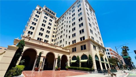 Photo of 315 W 3rd Street #711, Long Beach, CA 90802 (MLS # RS25214045) Photo of 315 W 3rd Street #711, Long Beach, CA 90802 (MLS # RS25214045)