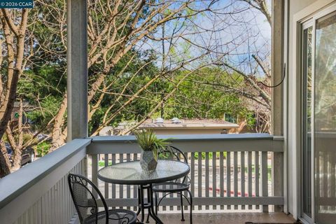 Photo of 1160 Rockledge Lane Ln #2, Walnut Creek, CA 94595 (MLS # 41127270)