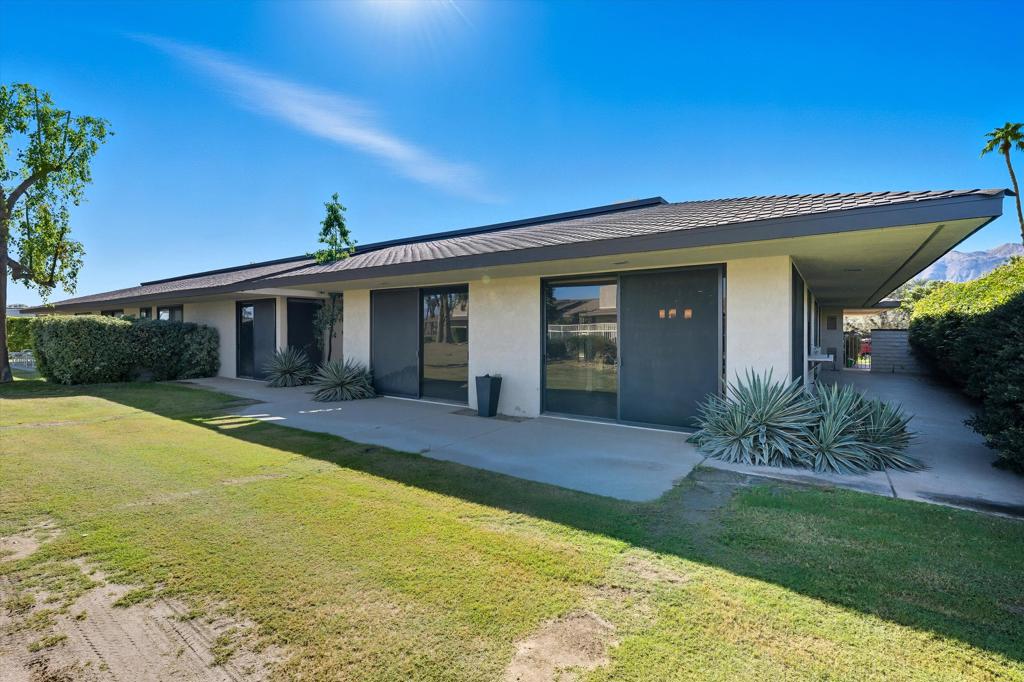 The Springs C.C. - Residential Lease