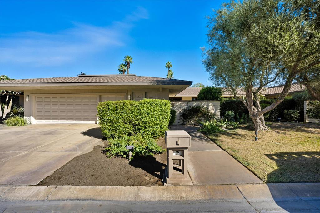 The Springs C.C. - Residential Lease