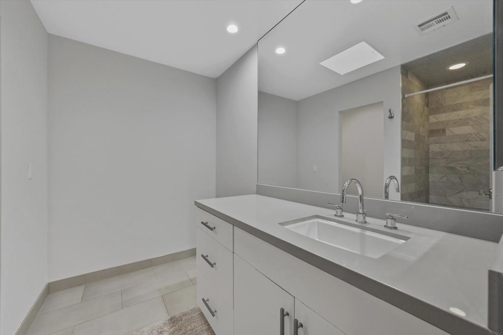 The Springs C.C. - Residential Lease