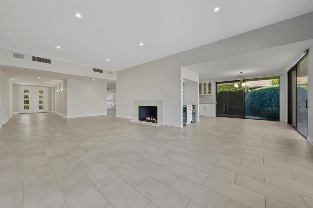 The Springs C.C. - Residential Lease