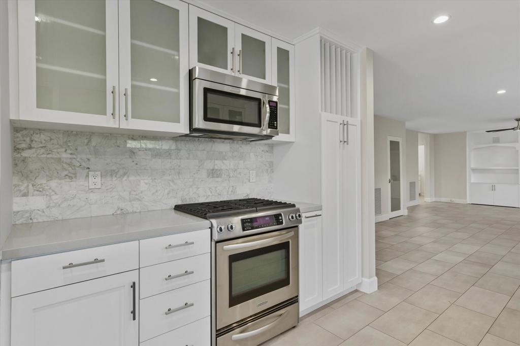 The Springs C.C. - Residential Lease