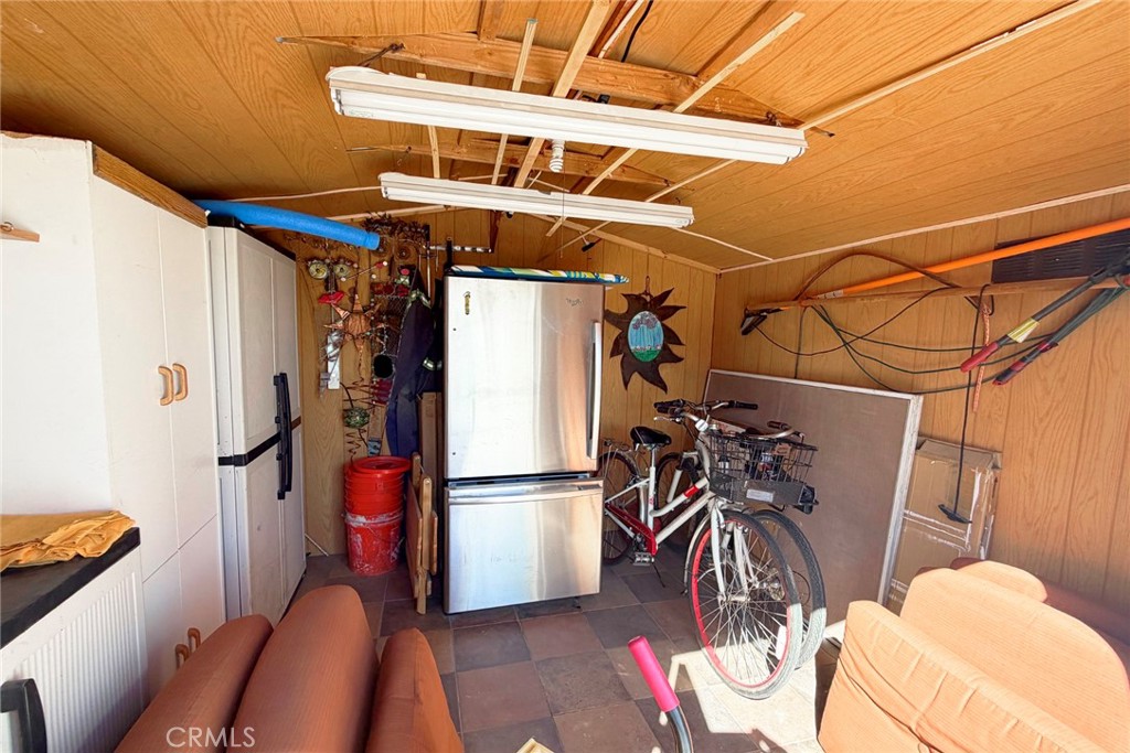 Desert Shadows RV Resort (33619) - Manufactured In Park